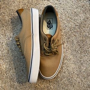 Mens size 9 tan khaki vans
